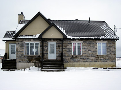 Plan de maison plain-pied 10037